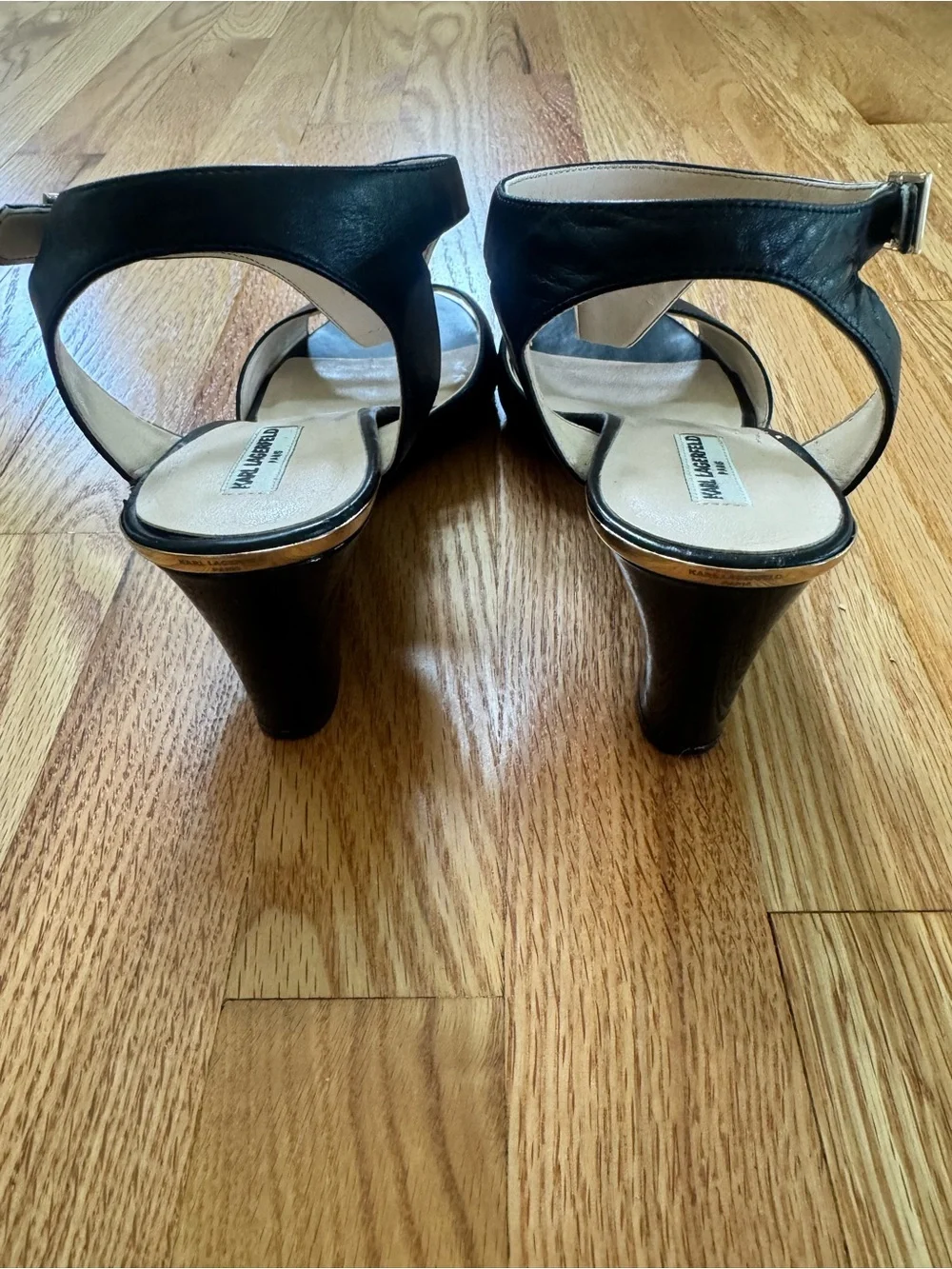 Karl Lagerfield Affre Black Leather Wedge Sandal, size 7.5 M - Picture 5 of 11